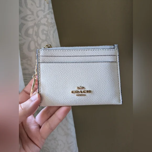 Coach Wallet in Cream Color with Gold Details - Picture 1 of 11